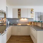 Bosakova Retreat With Balcony Διαμέρισμα