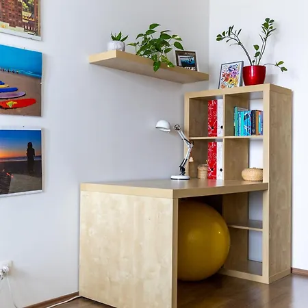Bosakova Retreat With Balcony Апартаменты *