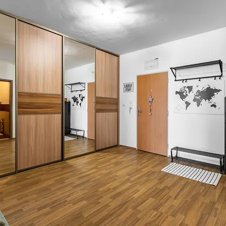 Bosakova Retreat With Balcony *